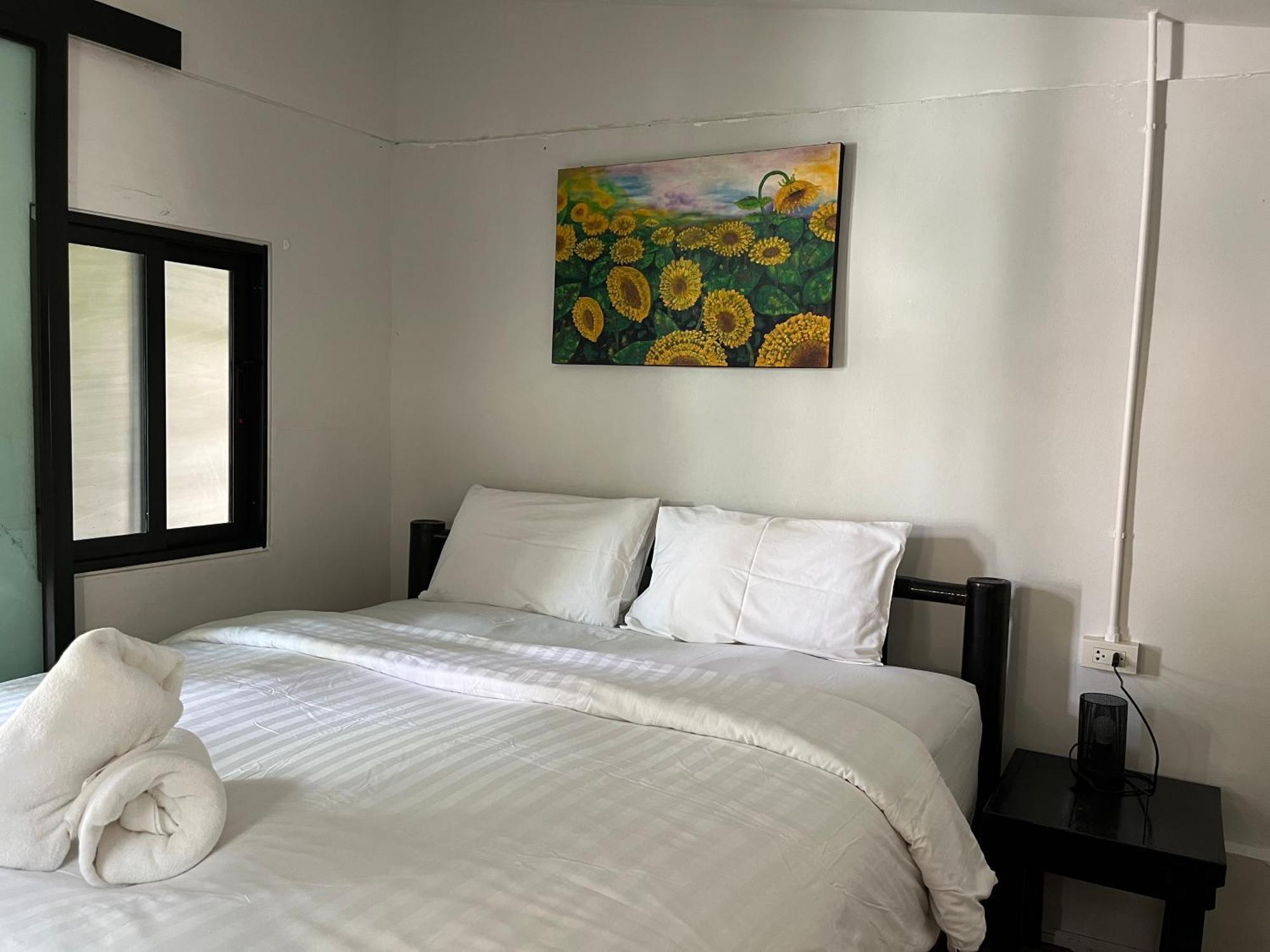 Namthip Homebeach Baan Tai Exterior photo