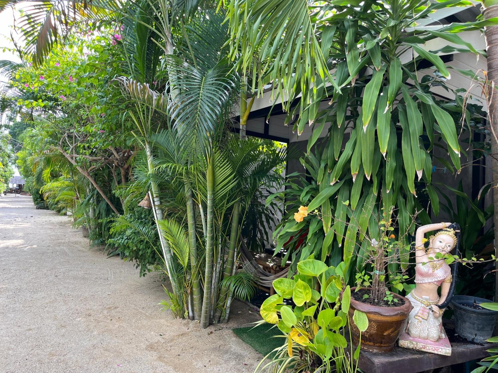 Namthip Homebeach Baan Tai Exterior photo