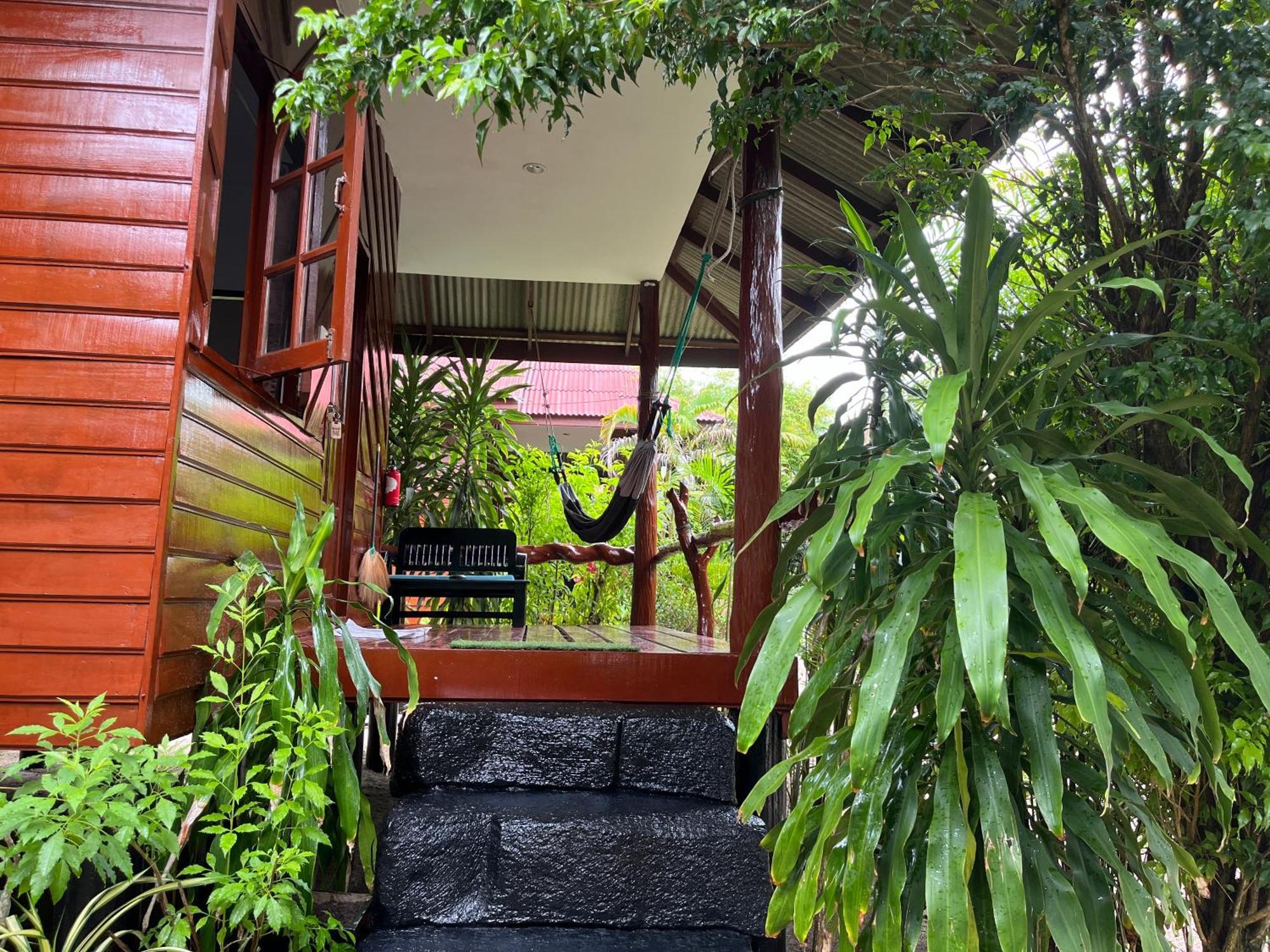 Namthip Homebeach Baan Tai Exterior photo