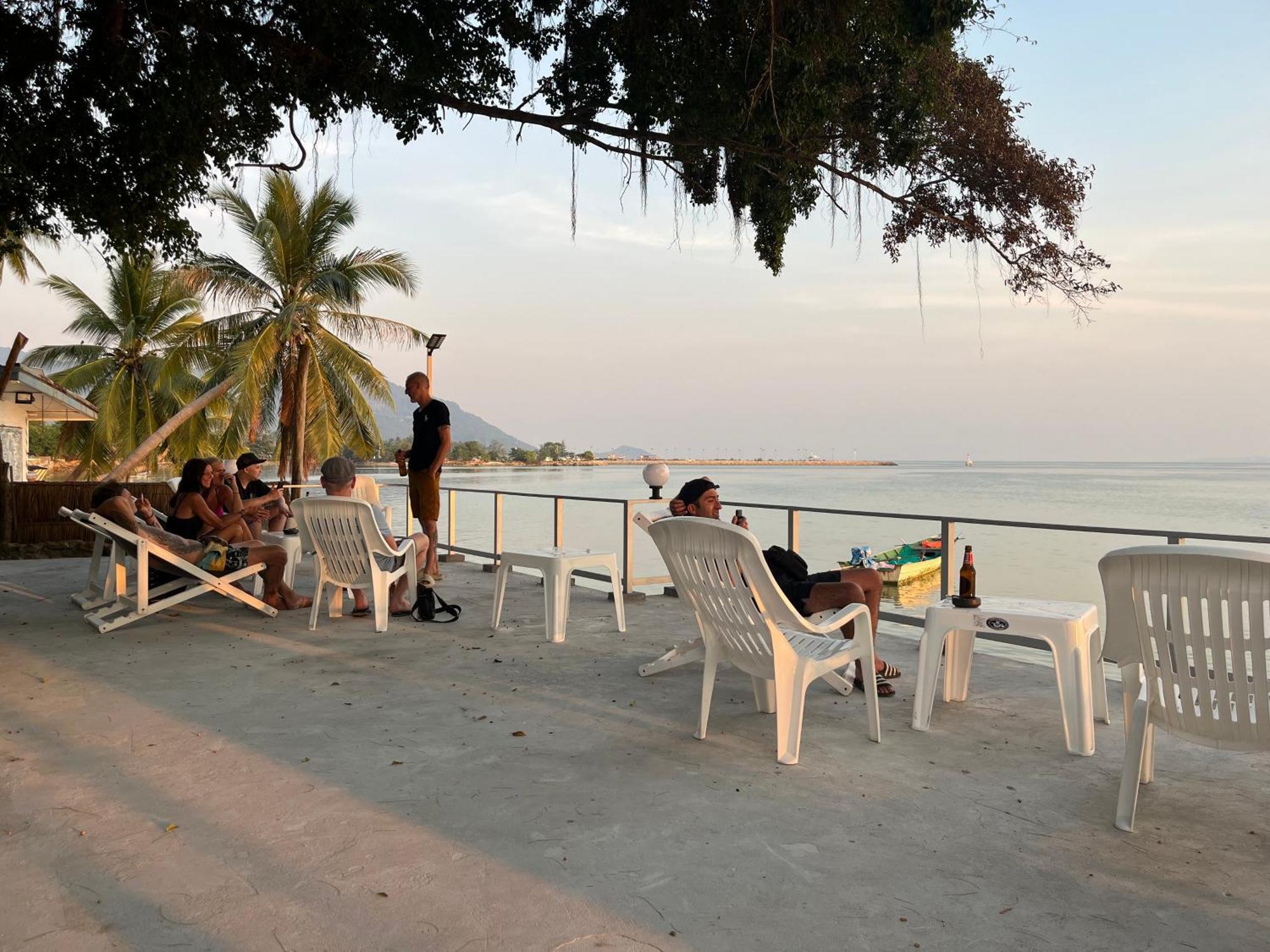Namthip Homebeach Baan Tai Exterior photo